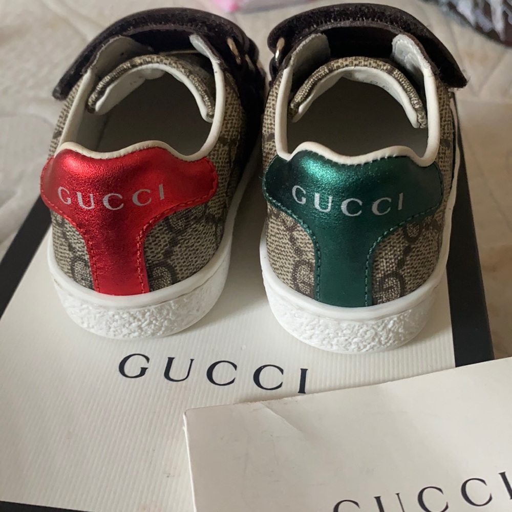 Gucci shoes size 4